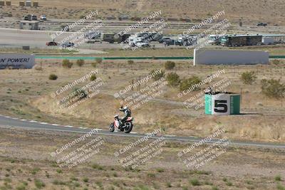 media/Apr-20-2025-AHRMA (Sun) [[393a79c373]]/Race/Group 11 early race/Turn 4b/